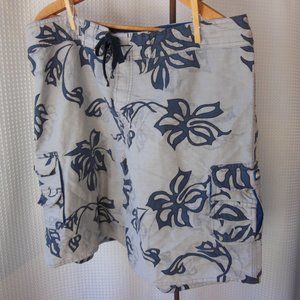 Quicksilver vintage board shorts, 2 pockets grey tropical flowers 36 tie front
